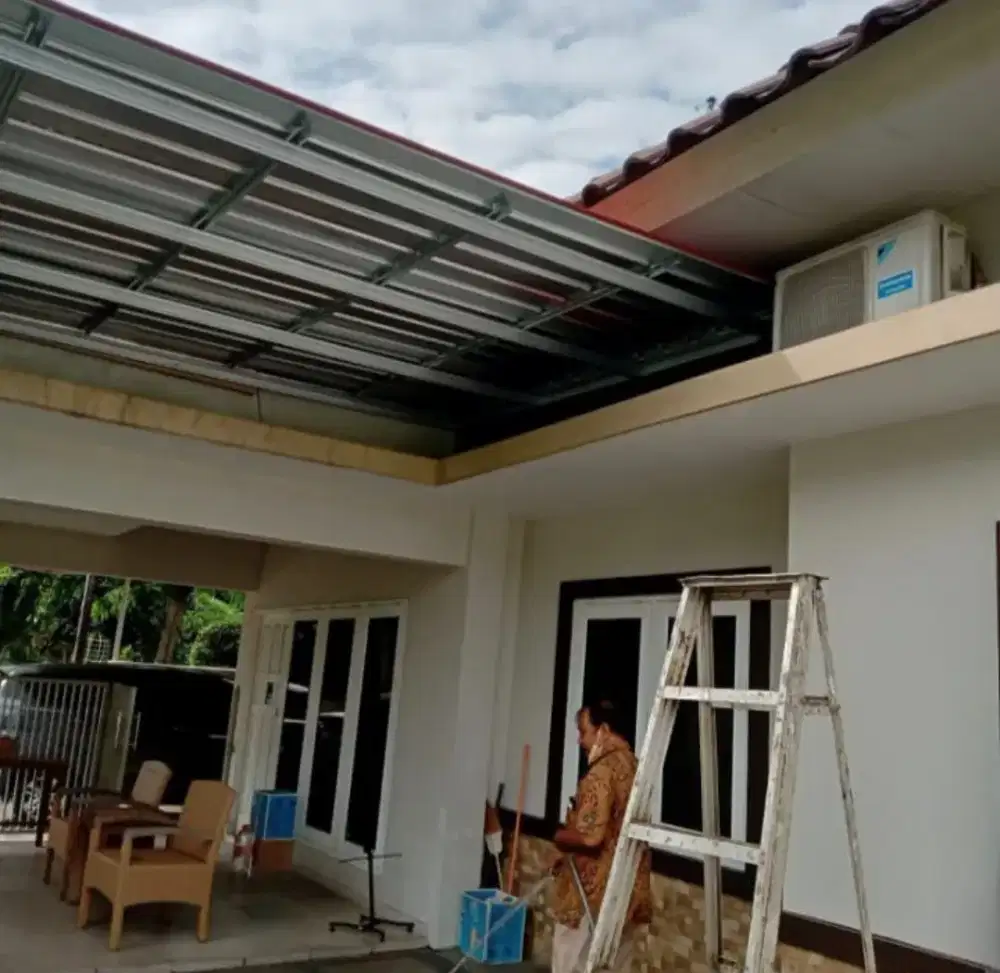 Atap kanopi Baja ringan terpasang