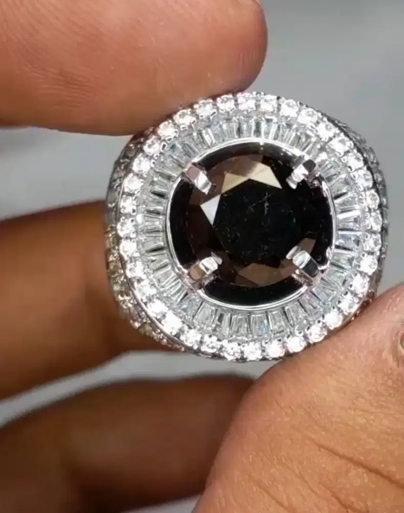 Natural black diamond 001