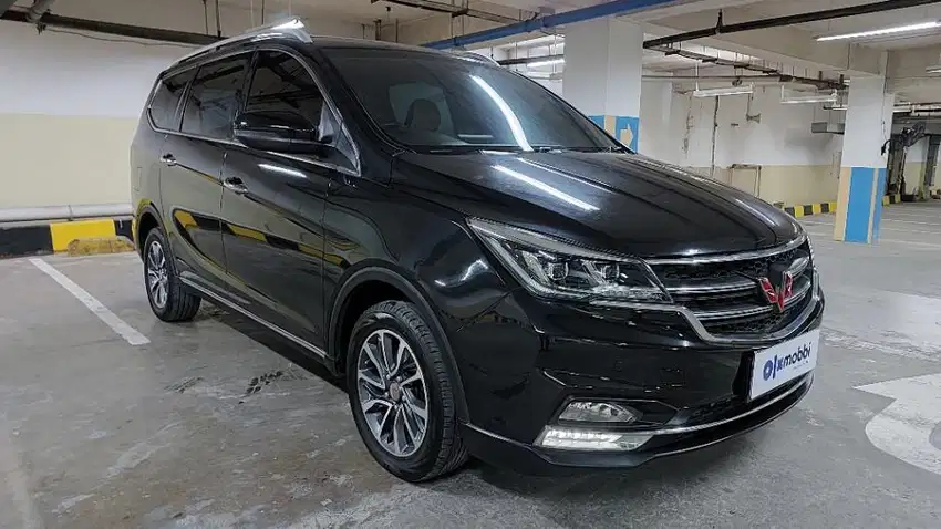 TDP Rendah Wuling Cortez 1.5 C Bensin-MT 2019 Hitam CVBWD