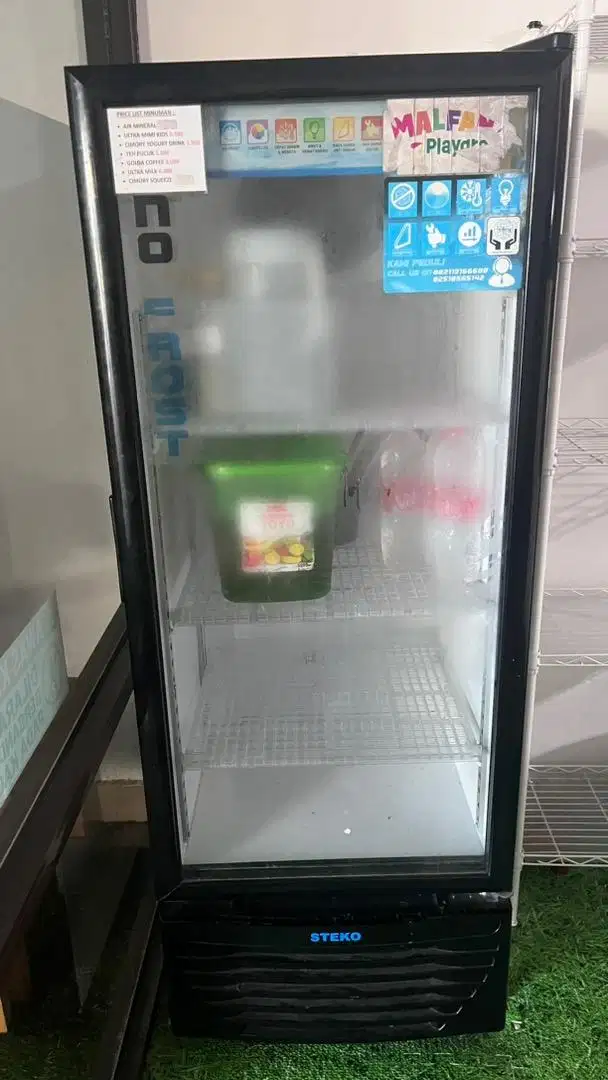 Dijual Kulkas Showcase masih mulus