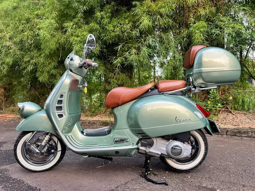 Vespa GT GTV 250ie 250 300 Hijau 2009