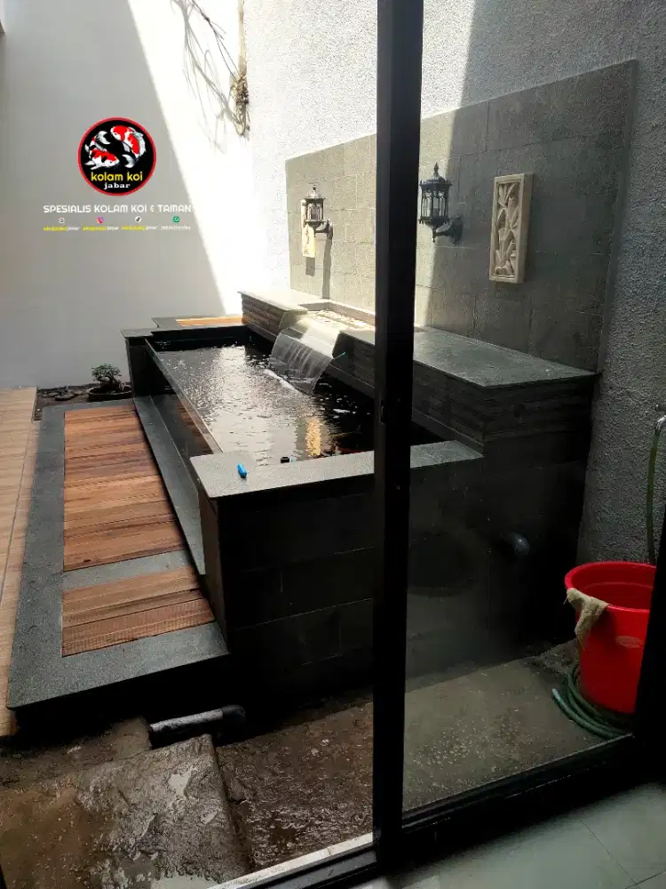 Kolam koi kaca mini