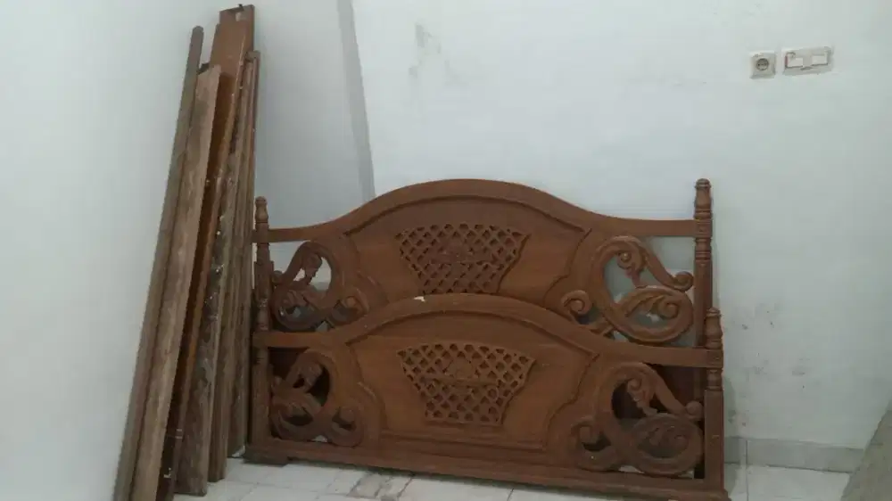 JUAL DIPAN SANGAT TERAWAT