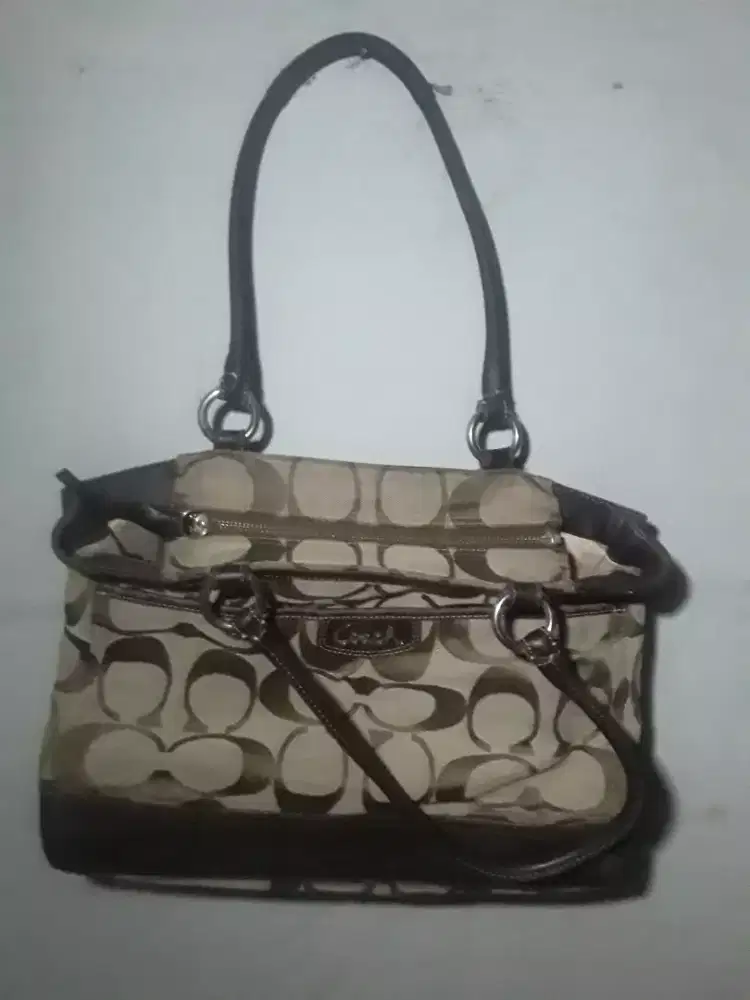 Vintage Preloved--1unit hand bag COACH lisensi--Kanvas-kulit