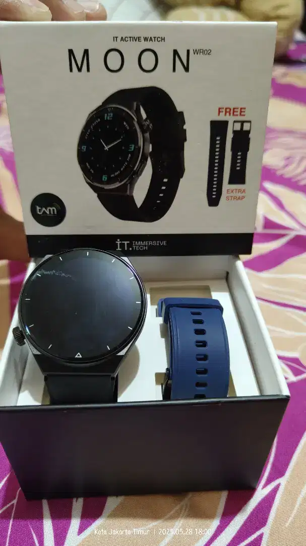 IT Watch WR02 Like New