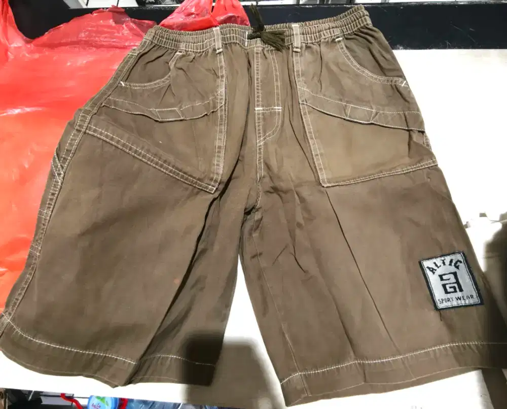 Celana casual wanita