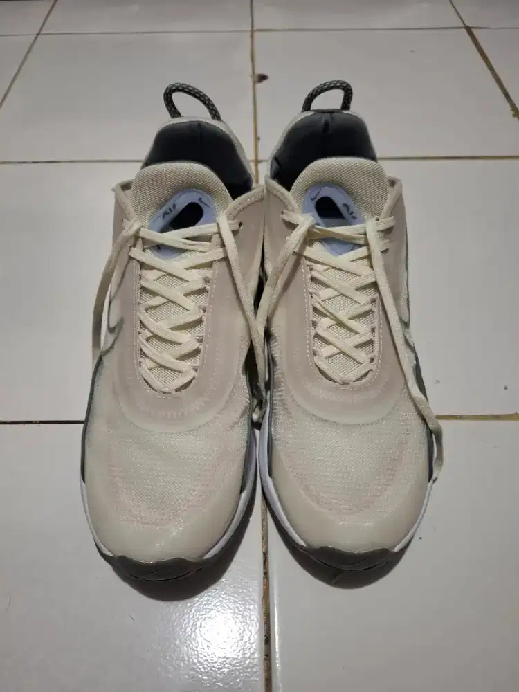 Dijual Sepatu Nike AirMax 2090 Warna Abu-Biru Second Mantap