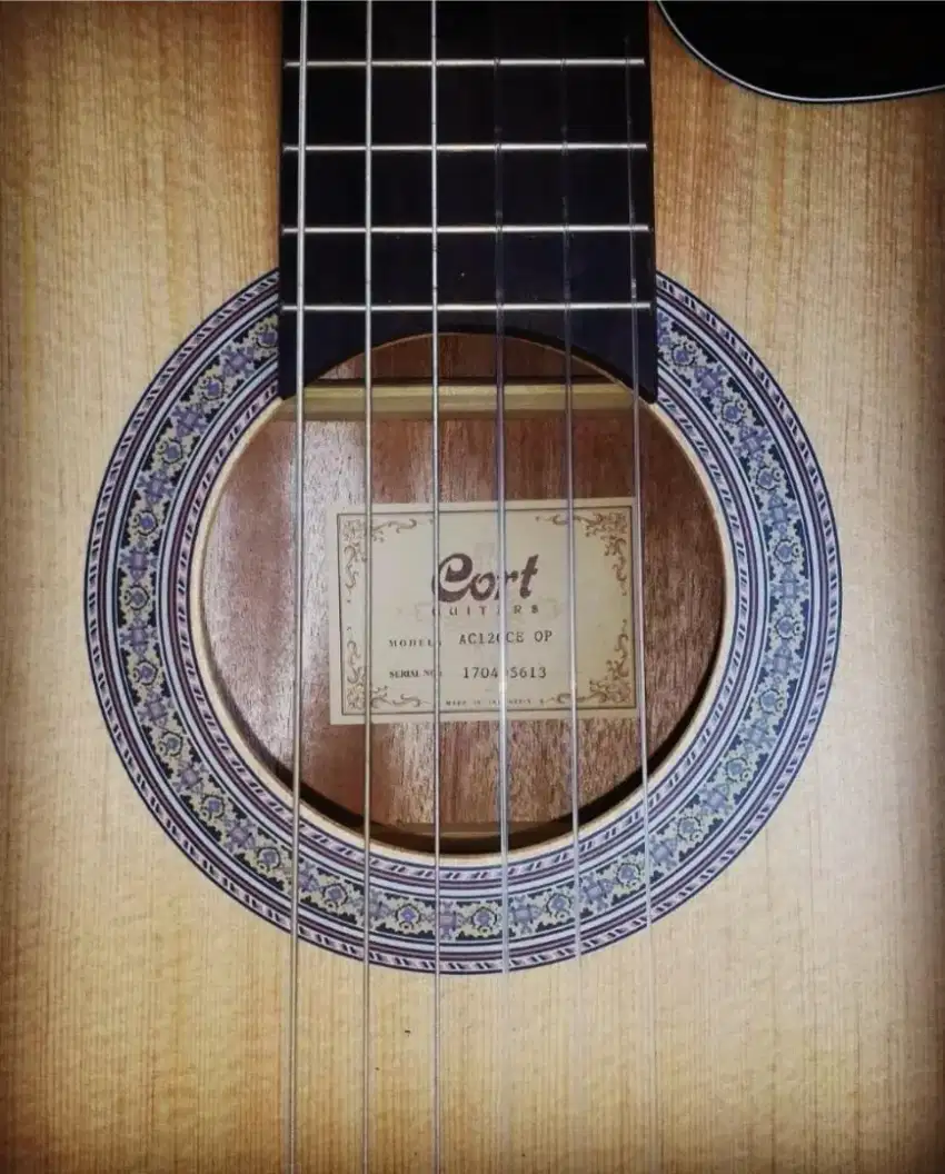 Gitar akustik klasik Cort AC120CE OP