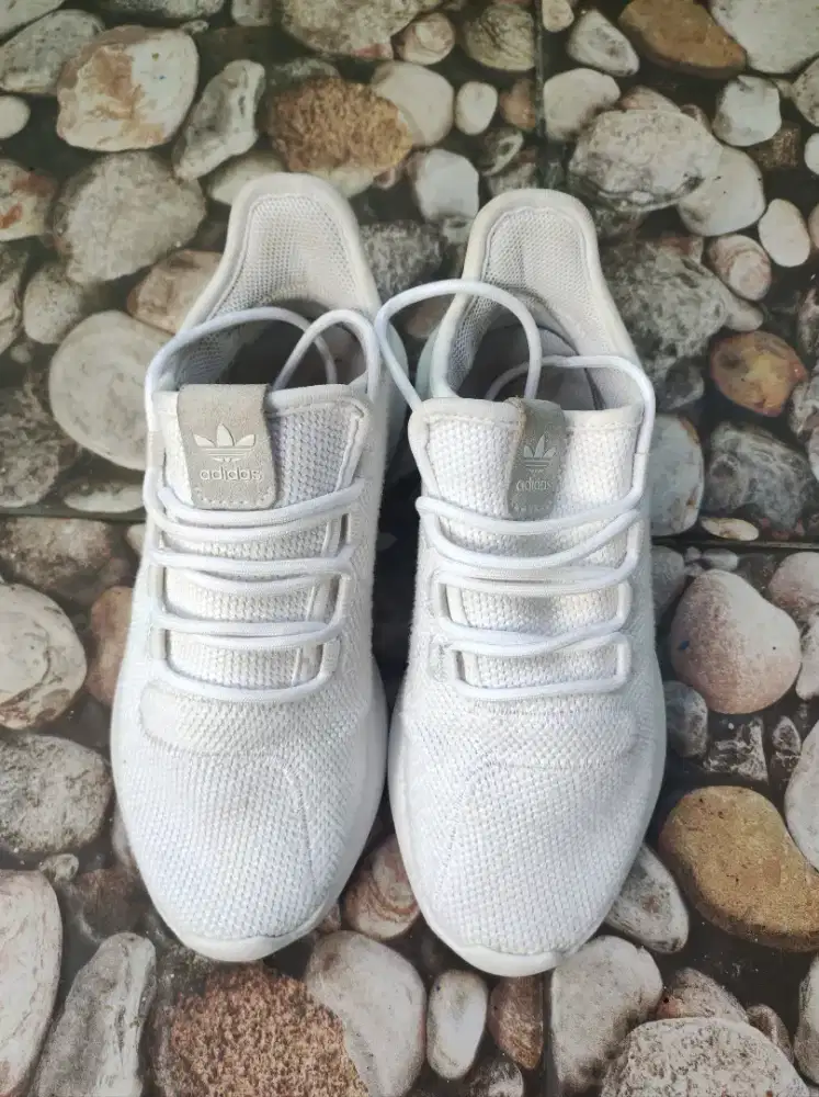 Sepatu Adidas Tubular Putih, Sz 36, insole 22cm