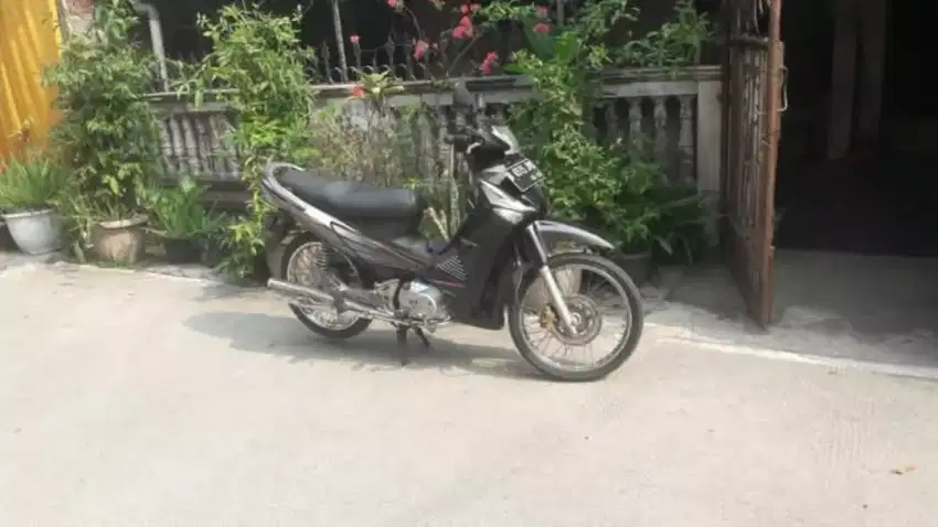 Supra x 125 tahun 2005