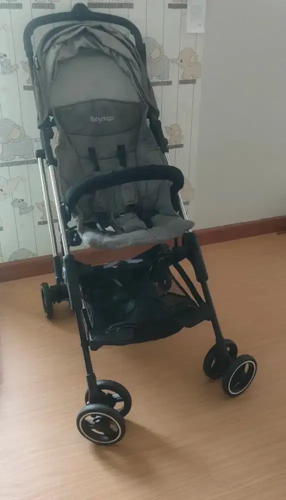 Stroller bayi ringan dan simple