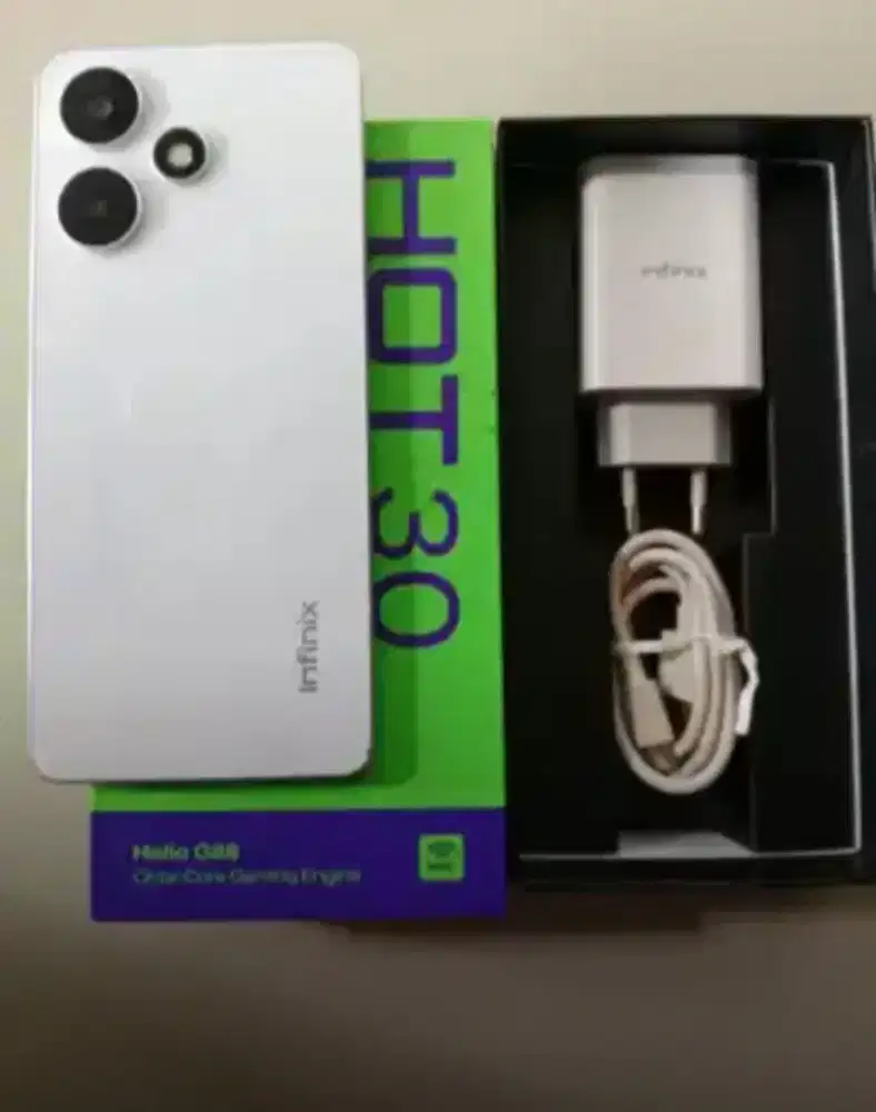 Infinix HOT 30 NFC 8+8/128