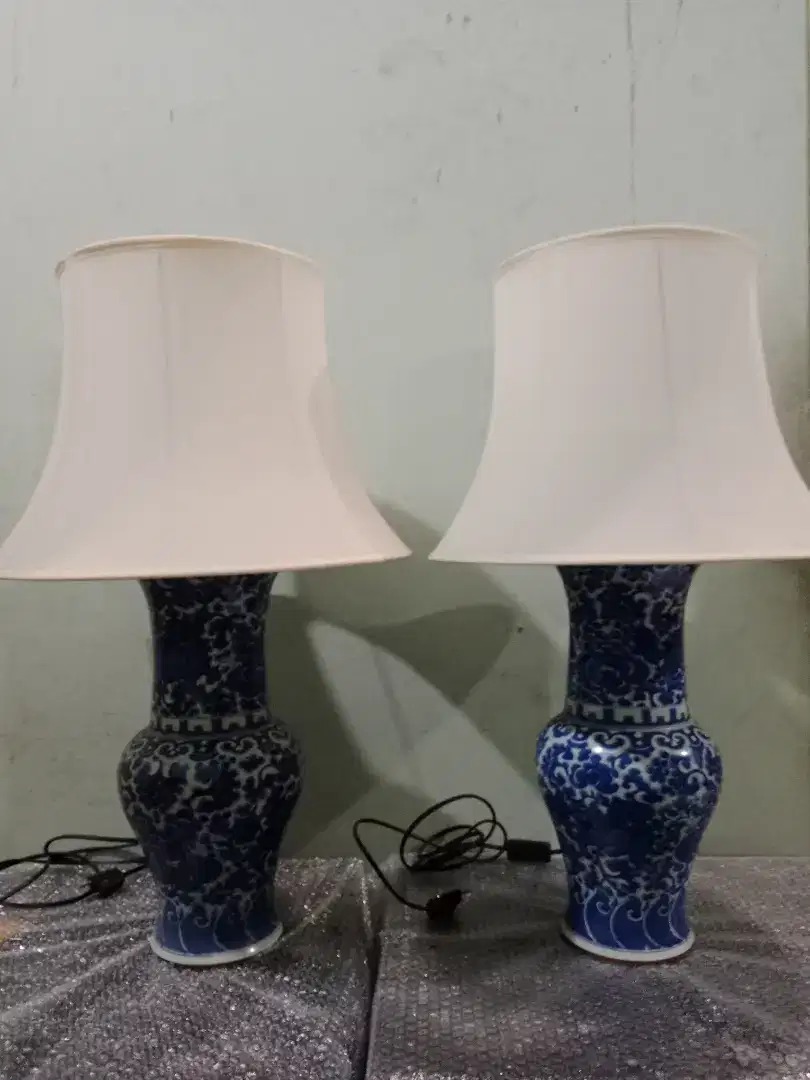 Lampu Meja Keramik