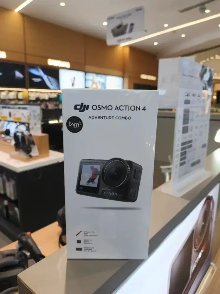 DJI Action 4 Adventure Combo Flash Sale Juni