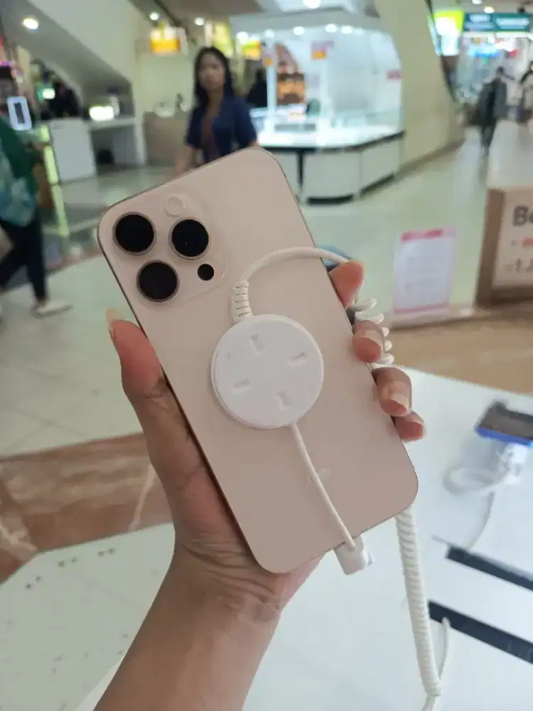 KREDIT IPHONE 16 PRO MAX PAKE PROMO BUNGA SEPESIAL O%