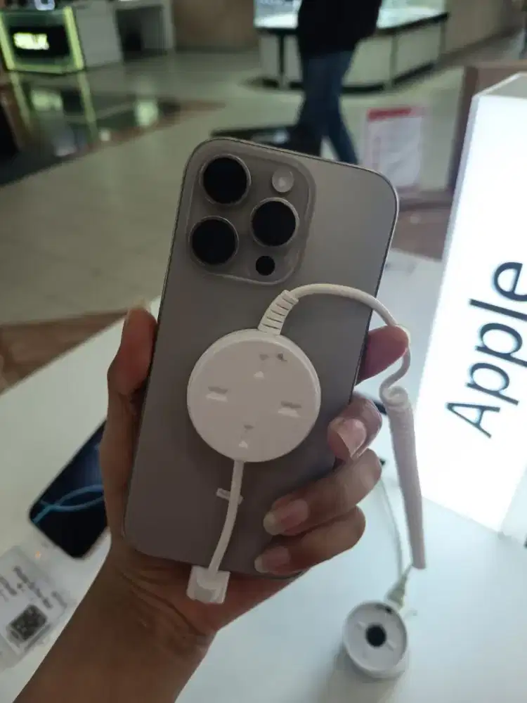 KREDIT IPHONE 16 PRO PAKE PROMO BUNGA SEPESIAL O%