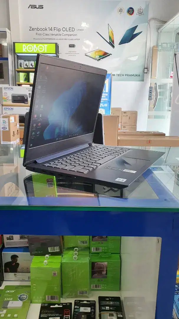 LAPTOP LENOVO IDEAPAD CORE I3 GEN10 RAM 8GB SSD 256GB
