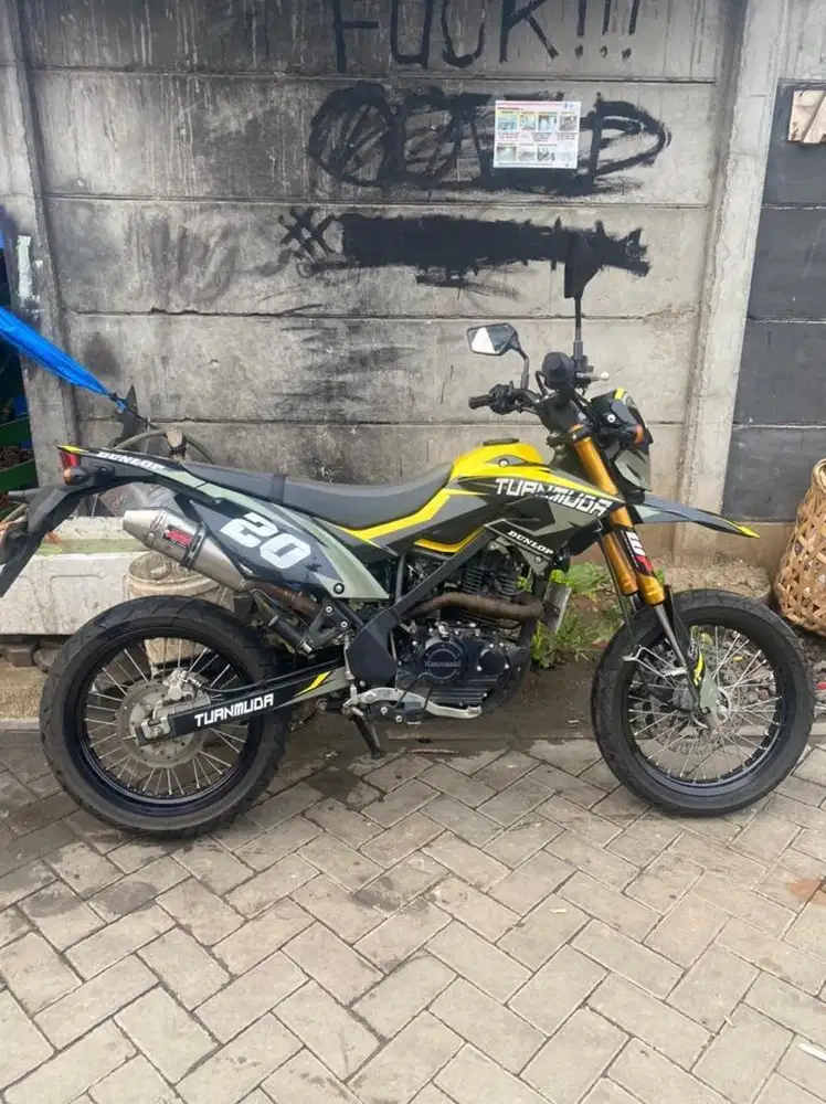 Dtracker se 2019 yellow