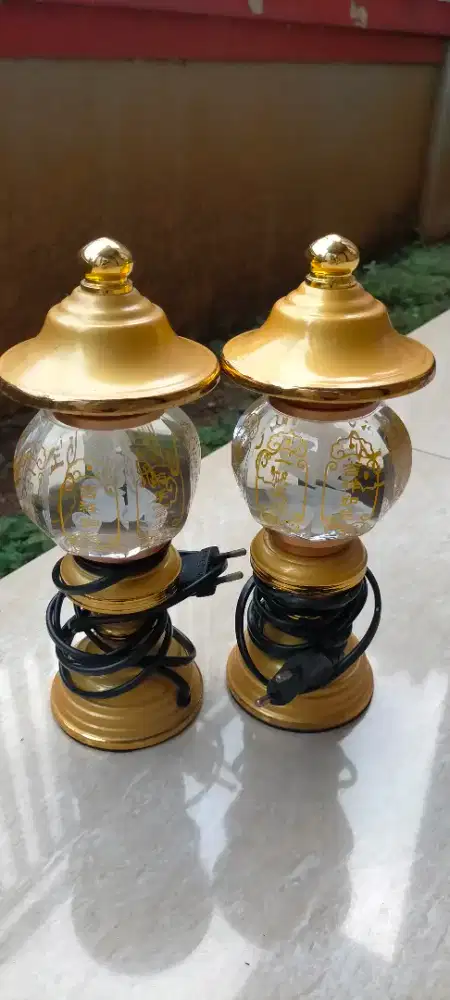 Lampu altar sembahyang