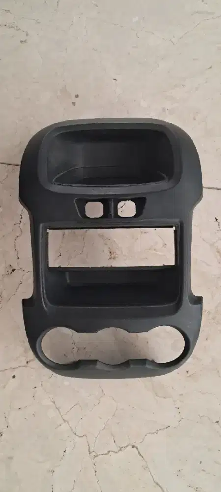FORD RANGER 2013 up, dashboard original frame radio/tape