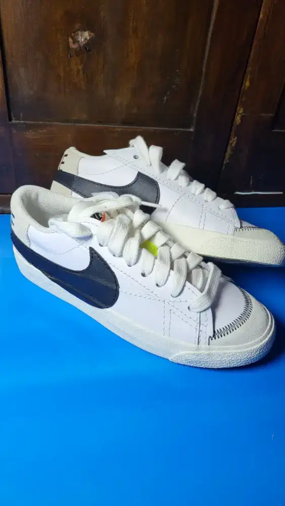 NIKE  no 43  baru ori