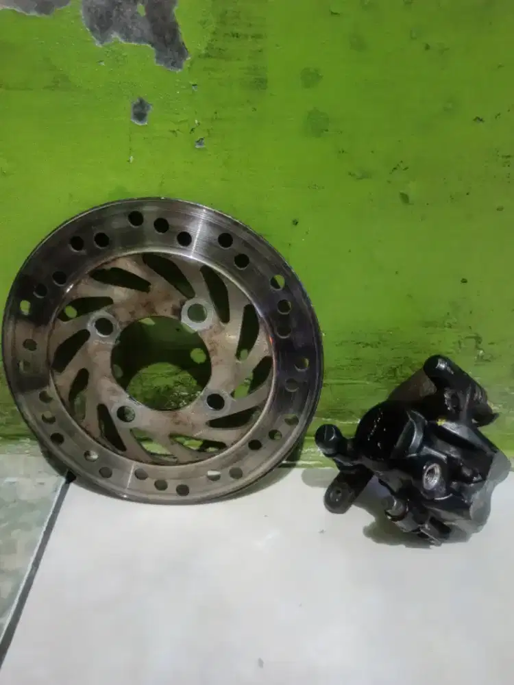 Kaliper / pala babi beat scoopy