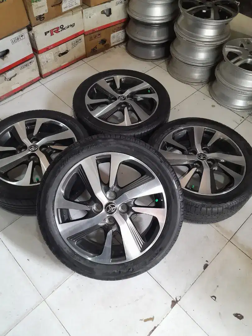 Velg oem Yaris Facelift Ring 16 plus ban