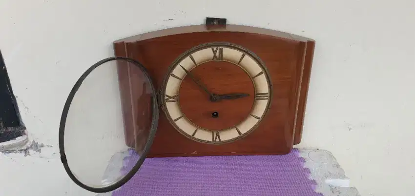 Jam dinding Antik tidak ada merk