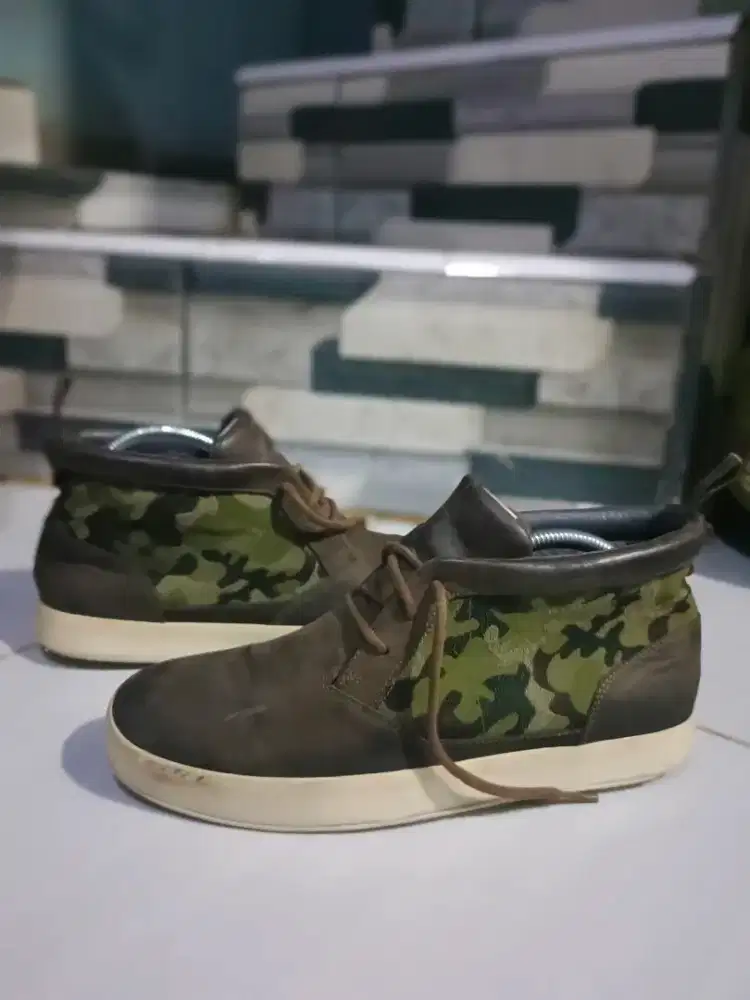 SEPATU CLARKS LEATHER SIZE 41