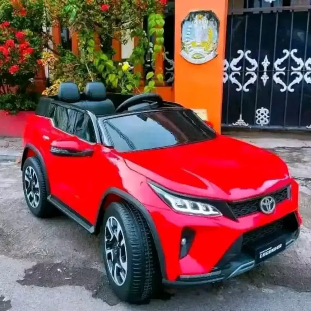 Mobil Aki Fortuner Ank sdah ban karet, bsa Remote n manual, bergaransi