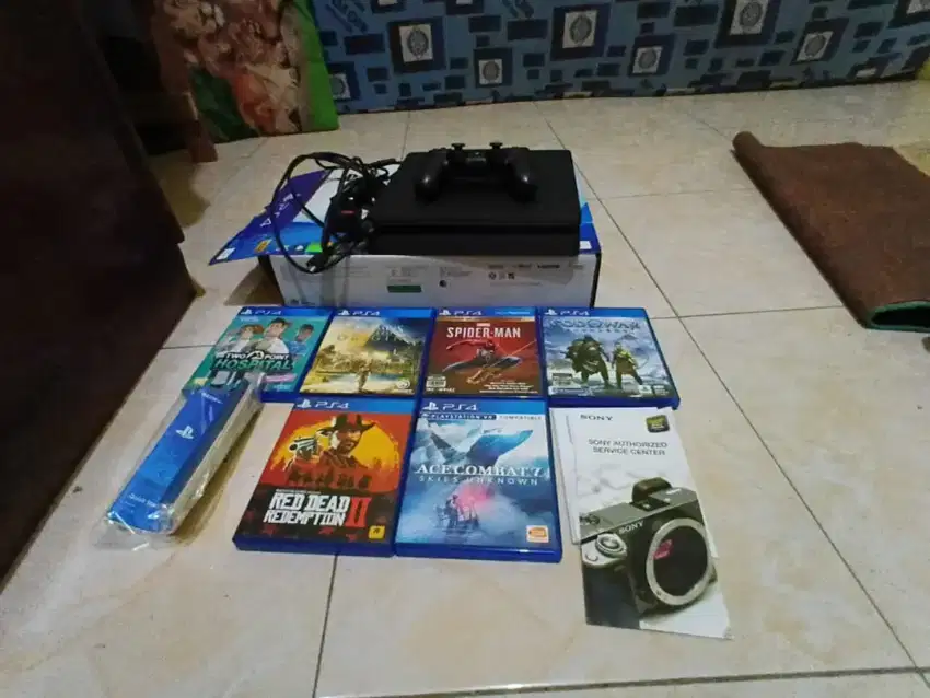 SET PS4 Seri CUH-2218B 1 TB ORI (include Disc GAME)
