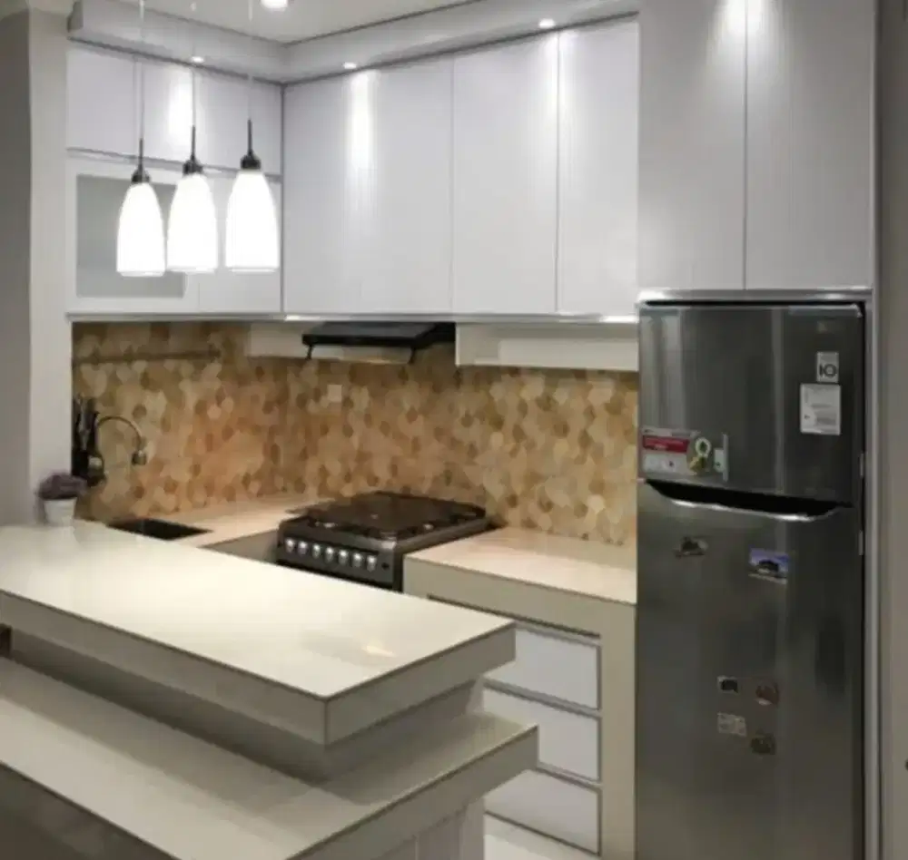 Kitchen Set & Mini Bar Custom Hpl