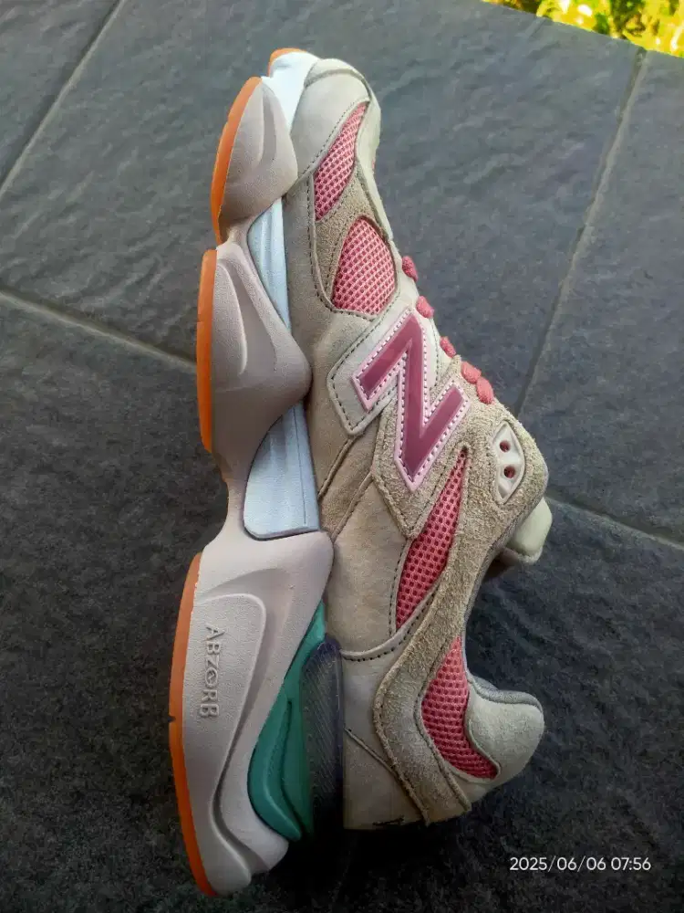 Sepatu NB 9060 Pink Colour