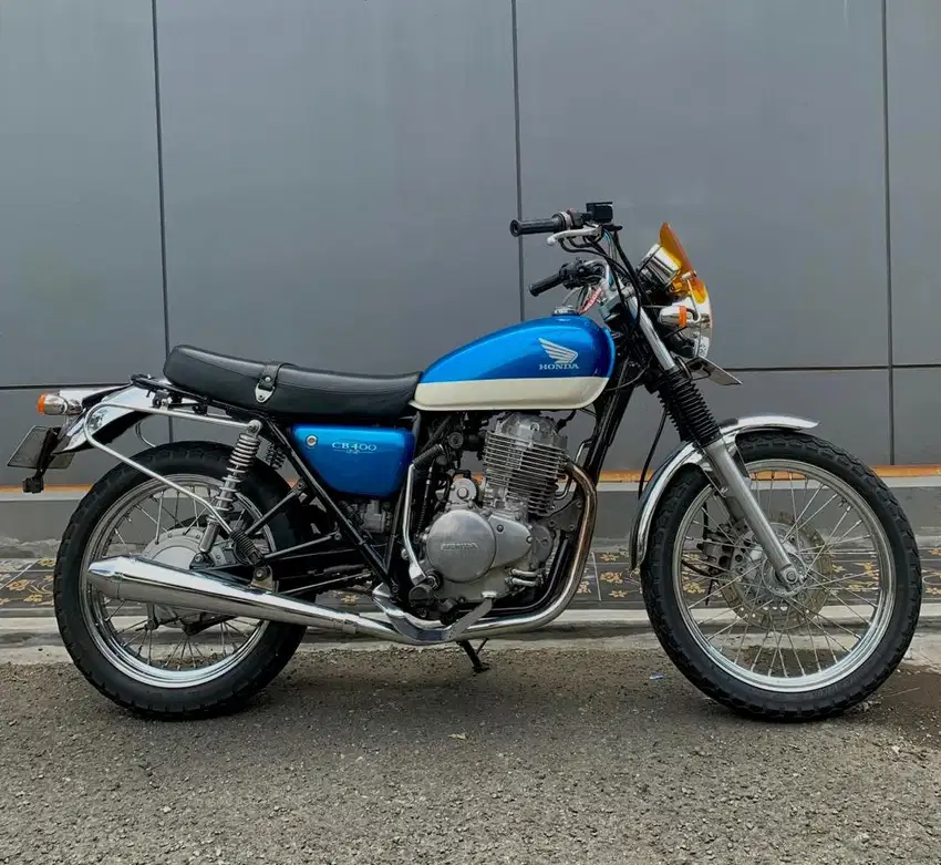 HONDA CB 400 SS
