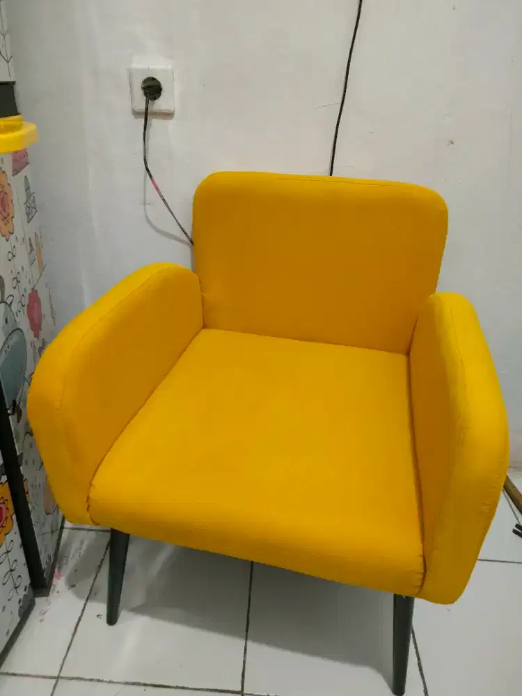 Service sofa dan costume