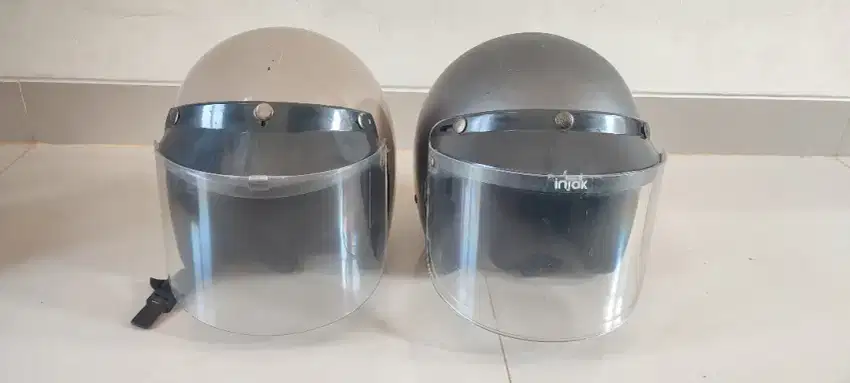 2 Helm Kaca Datar Transparan