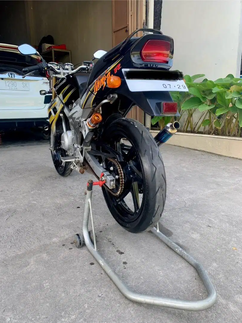 Ninja R tahun 2004