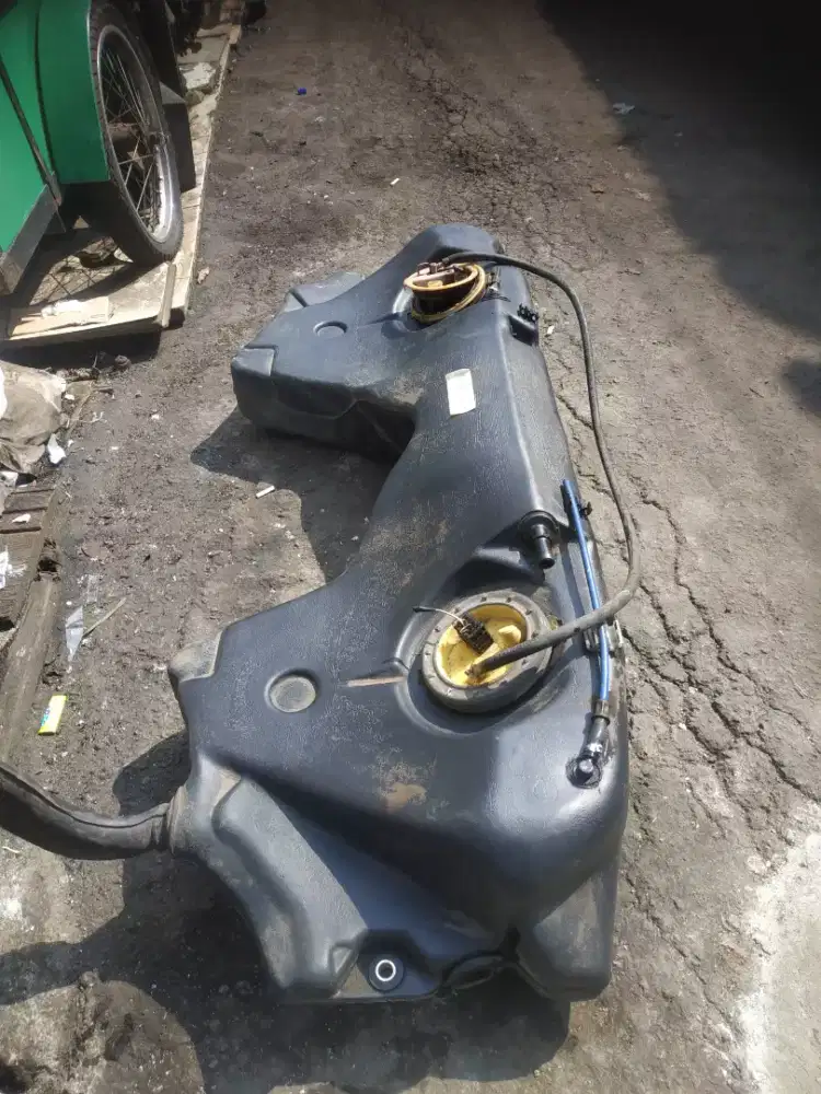 Jual tengki mubil BMW masih bagus