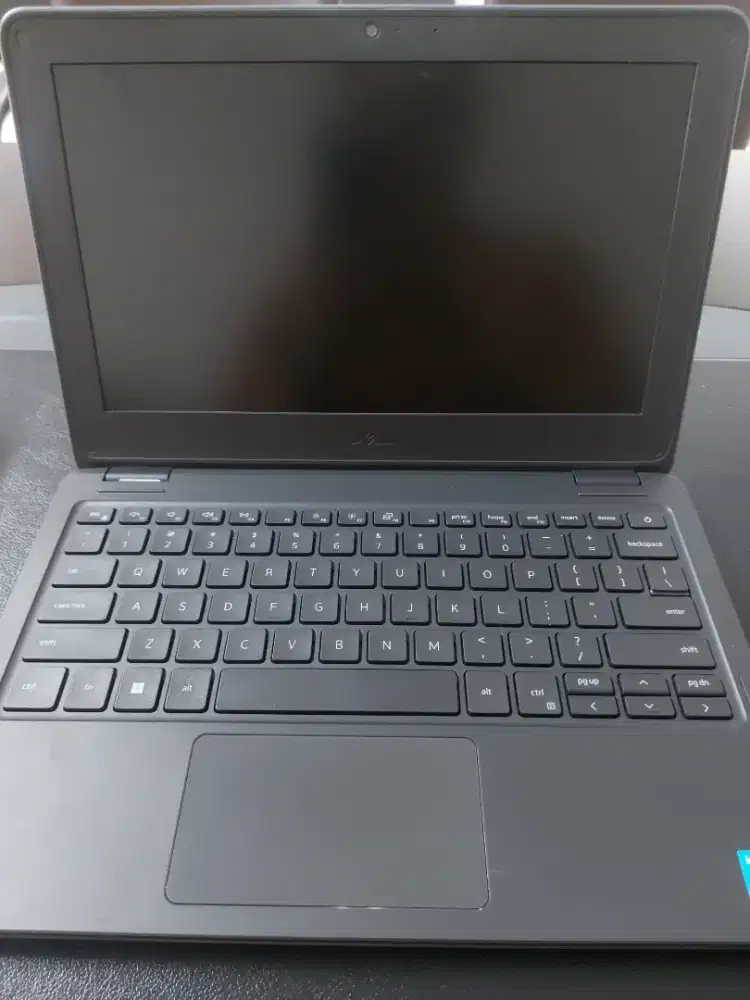 Jual Laptop 11 inch DELL (LIKE NEW)