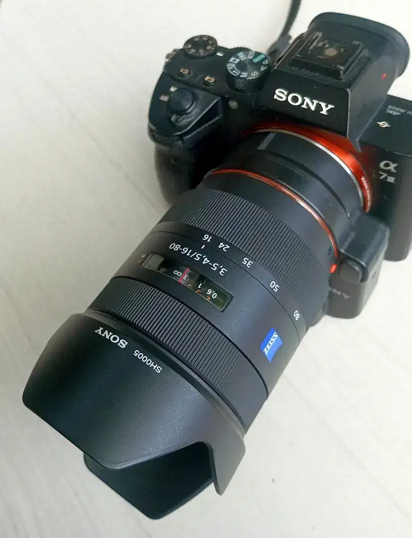 Sony Carl Zeiss Vario-Sonnar DT 16-80mm F3,5-4,5 ZA