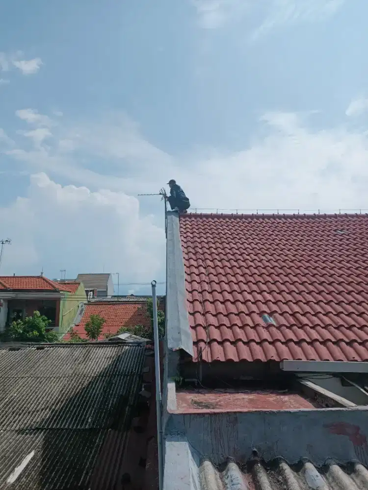 Antena digital/uhf pemasangan.servis