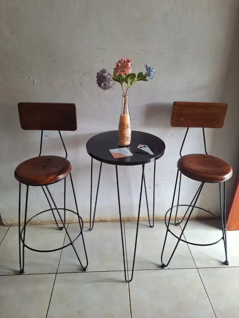 Kursi Cafe sandar / kursi tinggi 60 cm free Meja