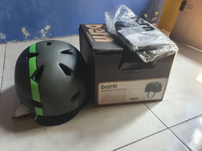 Helm Bern sepeda sket dahon tern brompton fnhon
