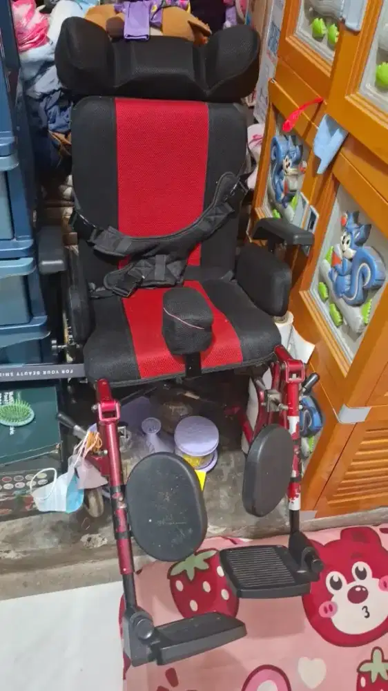 KURSI RODA CELEBRAL PALSY