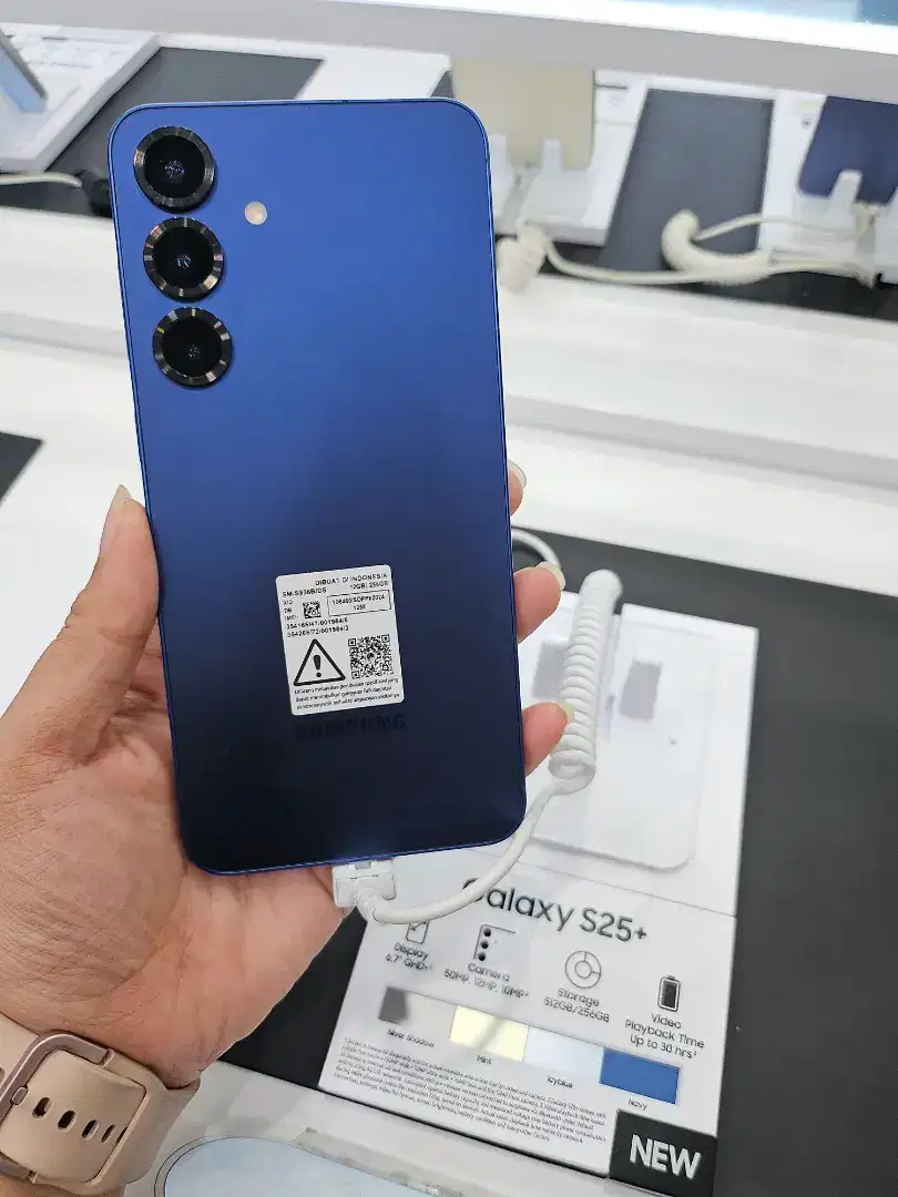 SAMSUNG GALAXY S25 plus free speaker dan jam fit 3 bisa cicilan