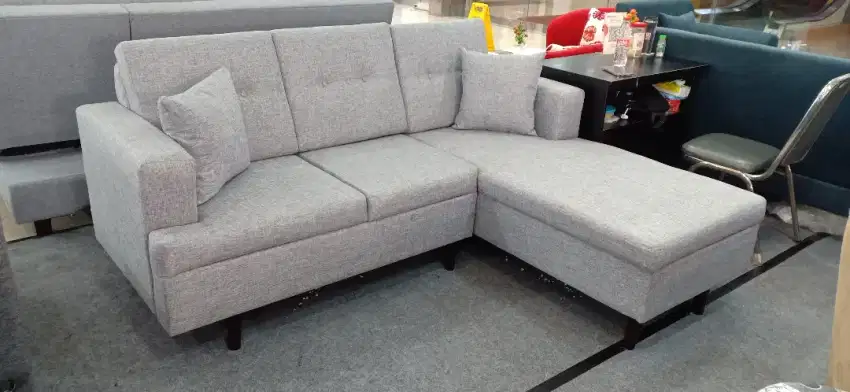 Sofa selonjor minimalis
