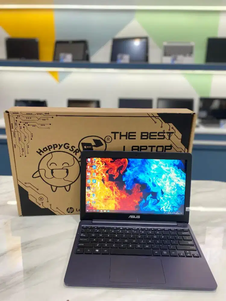 [As10]LAPTOP ASUS EDITING  RAM4GB SSD LAYAR 12INCH COCOKUNTUKMAHASISWA