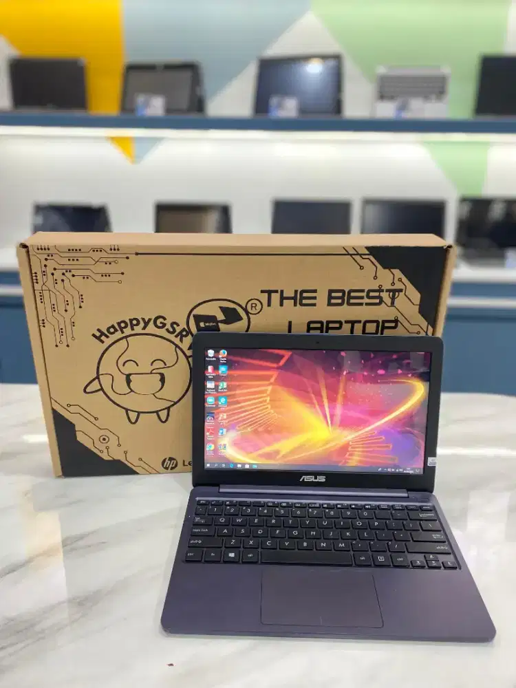 [As10] LAPTOP INTELNSERIES RAM 4GB SSD LAYAR 12 INCH COD