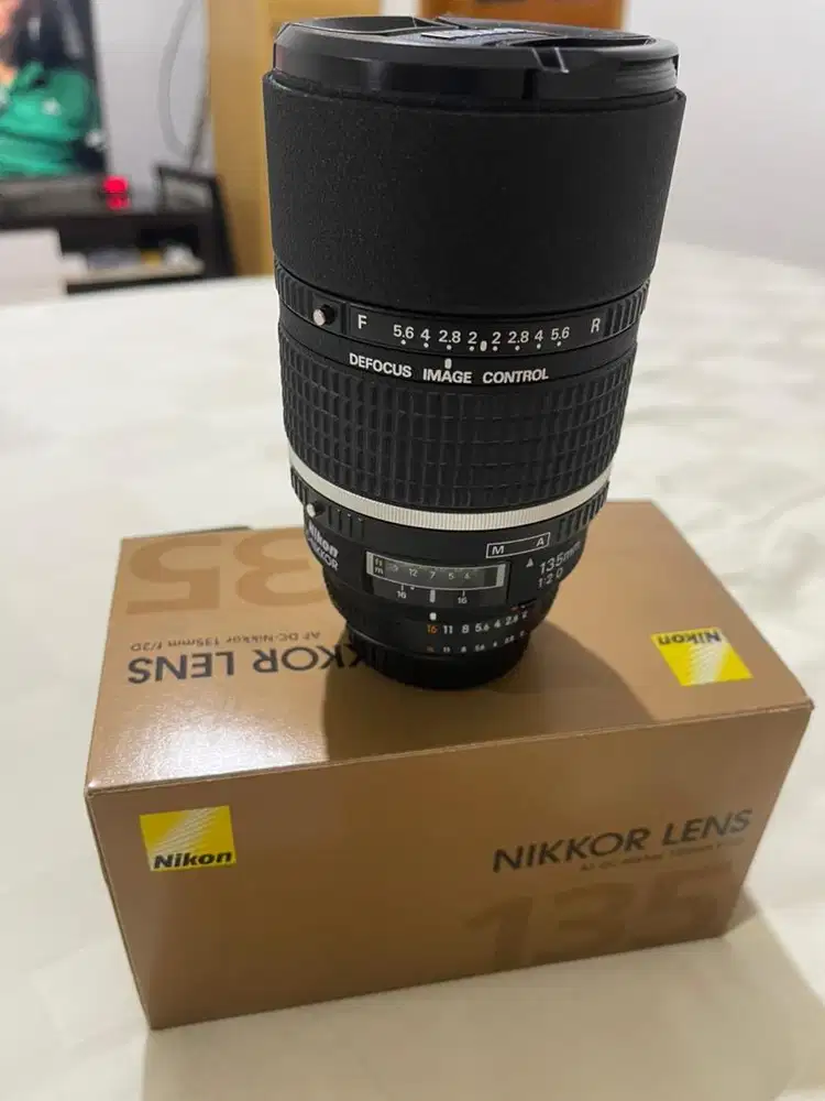 Nikon AFD 135 DC F/2