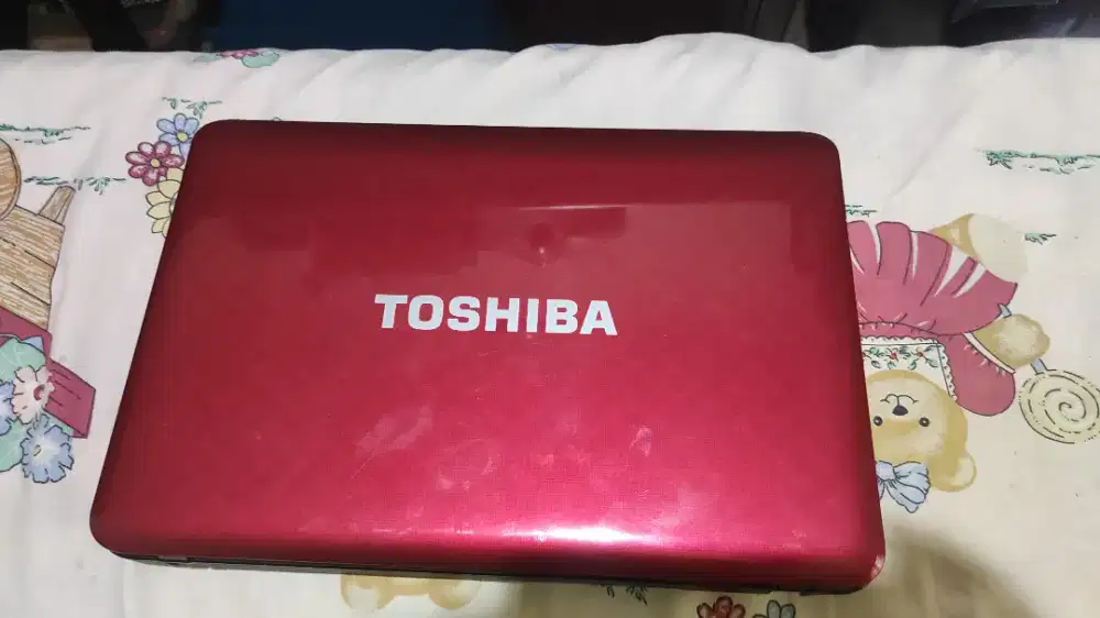 Laptop toshiba L745